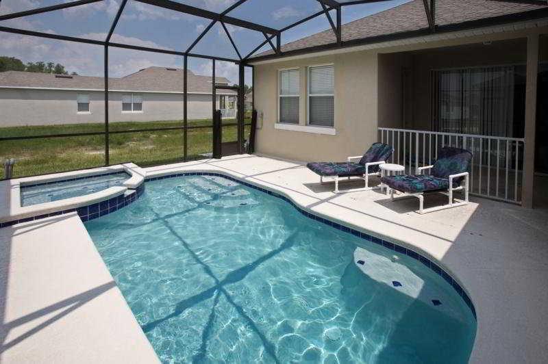 Trafalgar Village Resort Кисими Екстериор снимка